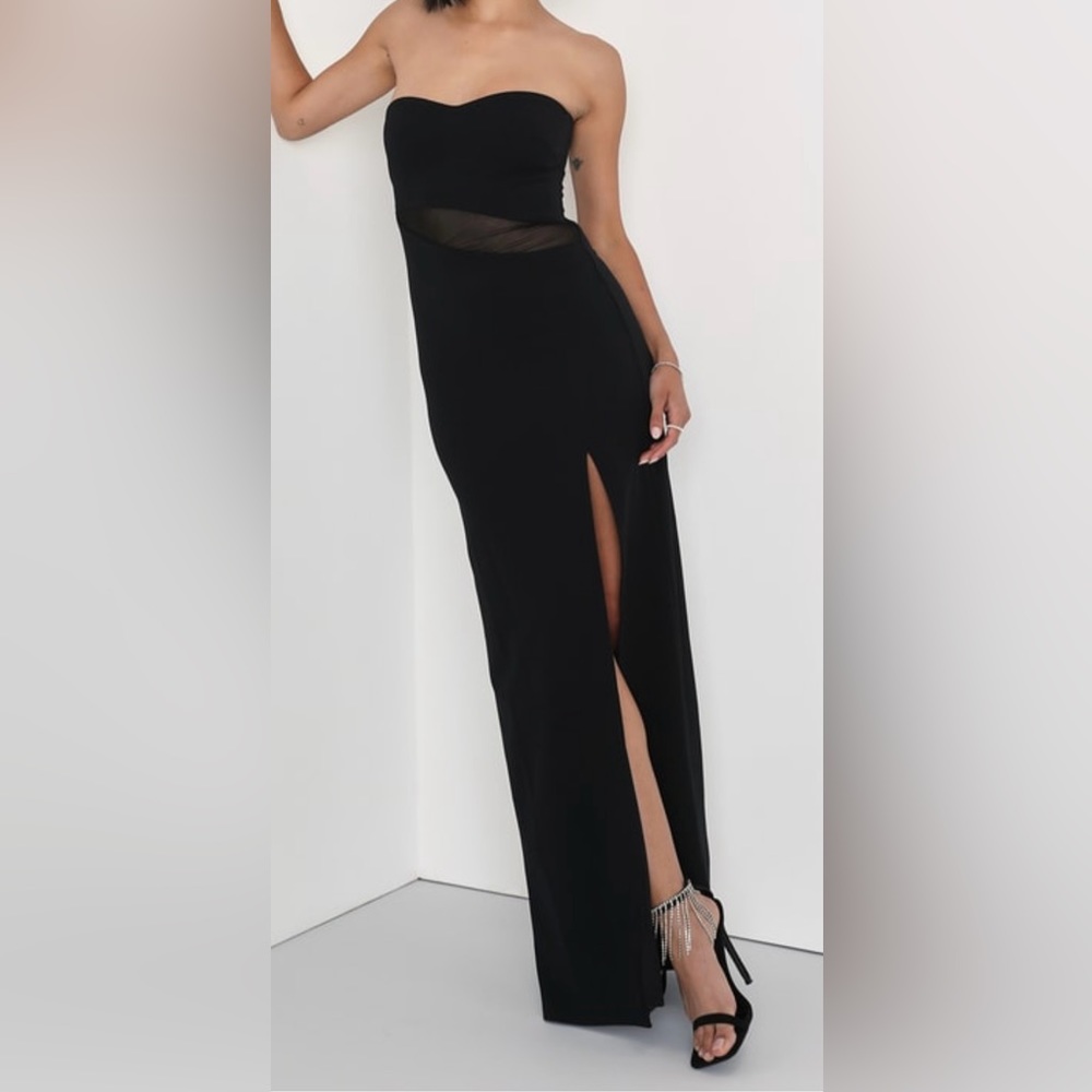 Elegant Icon Black Mesh Strapless Cutout
Maxi Dress